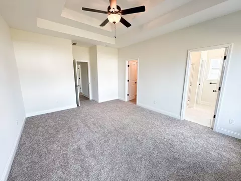 Bedroom - Claiborne Circle, Franklin, KY 42134 photo 2 of 5