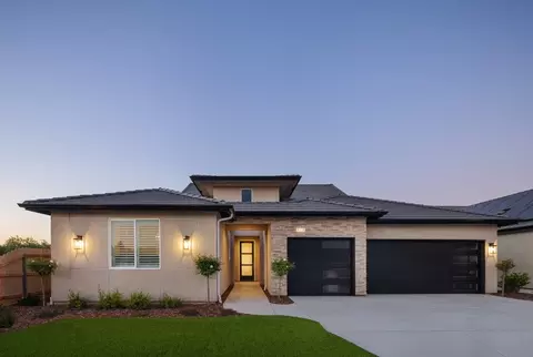 Exterior - 6112 W Howard Ave, Visalia, CA 93277 photo 7 of 10