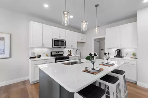 Kitchen - 424 Sophia Dr, Washington, MO 63090 photo 1 of 9