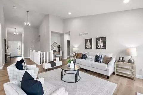 Living - 424 Sophia Dr, Washington, MO 63090 photo 1 of 6