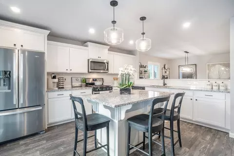 Kitchen - Silverton Dr., Holland, MI 49424 photo 4 of 5