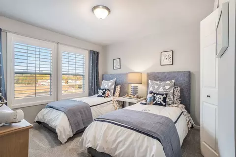 Bedroom - Silverton Dr., Holland, MI 49424 photo 6 of 7