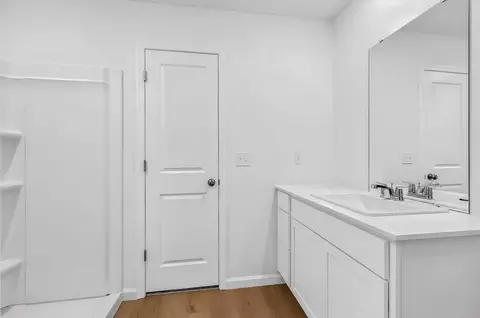Bath - 7764 Three Mile View Dr, Milton, FL 32583 photo 1 of 2