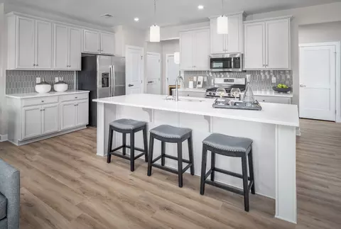 1601 Potomac Shores Pkwy, Dumfries, VA 22026