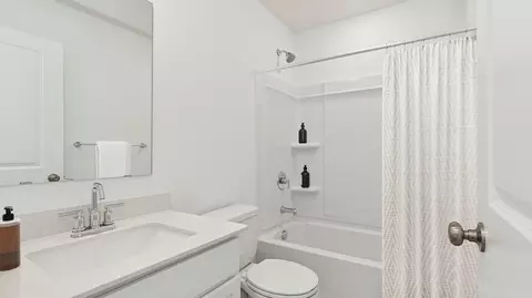 Bath - 734 151st Ln NW, Andover, MN 55304 photo 3 of 3