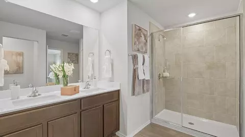 Bath - 8736 Yellowcress Dr, Temple, TX 76502 photo 4 of 6