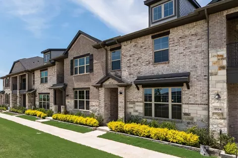 1920 Watermark Mews, Rowlett, TX 75088