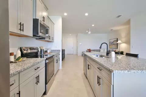 Kitchen - 4056 Skysail Dr, Naples, FL 34120 photo 2 of 5