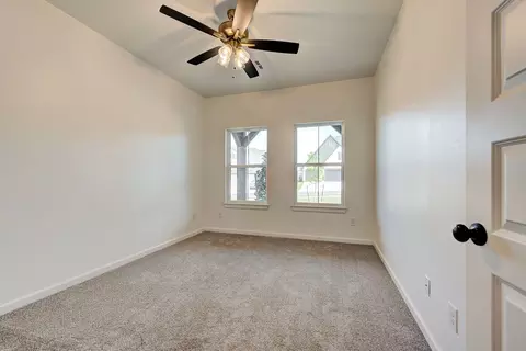 Bedroom - 7201 E Oakland St, Broken Arrow, OK 74014 photo 4 of 6