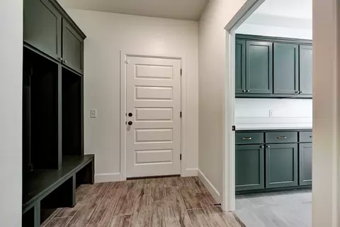 Entry Way - 7201 E Oakland St, Broken Arrow, OK 74014 photo 3 of 5