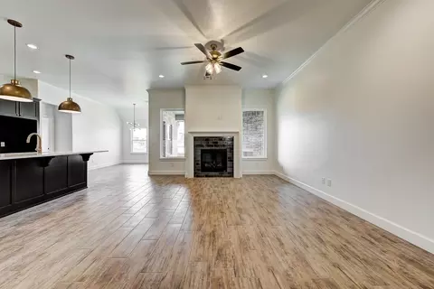 Living - 7201 E Oakland St, Broken Arrow, OK 74014 photo 1 of 3