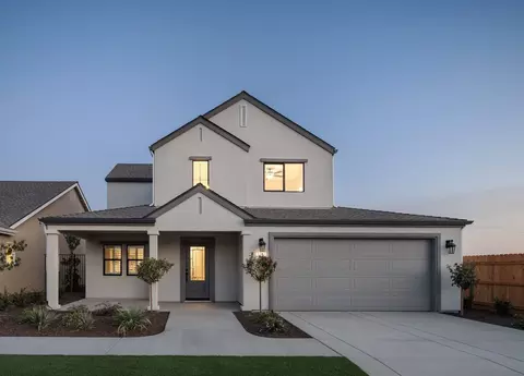 Exterior - 3301 Harbour Town St, Tulare, CA 93274 photo 13 of 15