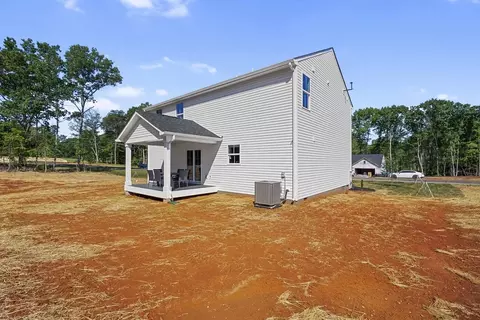 Exterior - 75 Overlook Dr, Campbell County, VA 24504 photo 4 of 9