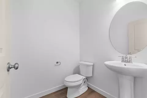 Bath - 1807 E Sierra Pines Dr, Eagle Mountain, UT 84005 photo 1 of 5