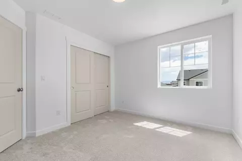 Bedroom - 1807 E Sierra Pines Dr, Eagle Mountain, UT 84005 photo 3 of 5