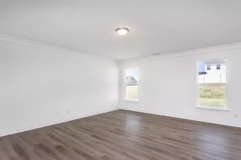 Living - 529 Highview Dr, Benson, NC 27504 photo 2 of 2