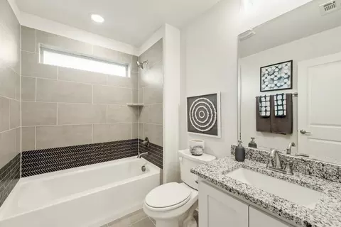 Bath - 301 River Meadows Ln, Argyle, TX 76226 photo 8 of 10