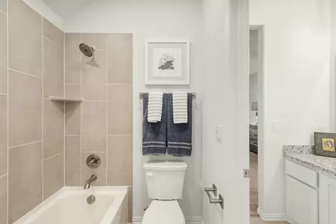 Bath - 301 River Meadows Ln, Argyle, TX 76226 photo 6 of 10