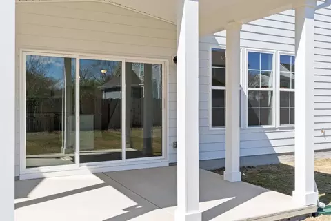 Exterior - 365 Glade Dr, Aberdeen, NC 28315 photo 6 of 10