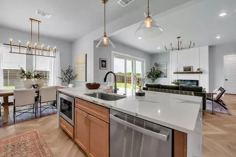 Kitchen - 100 Lasso Loop, Lorena, TX 76655 photo 4 of 4
