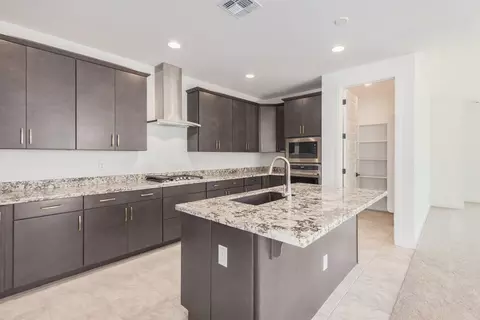 Kitchen - 7911 E Raleigh Ave, Mesa, AZ 85212 photo 3 of 12