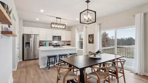 Dining - 17101 Cook St, Bennington, NE 68007 photo 3 of 3