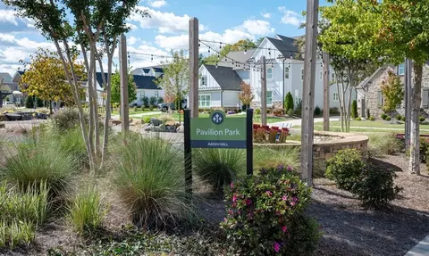 View/Area - 2026 Thatcher Way, Fort Mill, SC 29715 photo 6 of 11