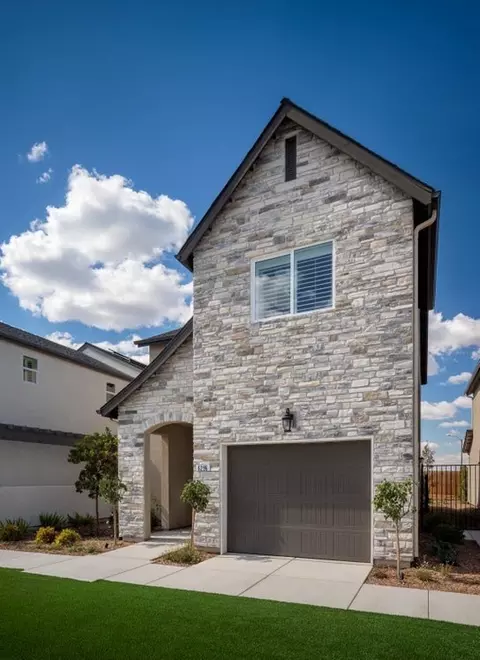 Exterior - 2370 Brehler Ave, Sanger, CA 93657 photo 4 of 4