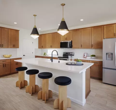Kitchen - 2370 Brehler Ave, Sanger, CA 93657 photo 2 of 8