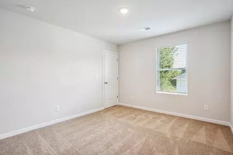 Bedroom - 146 Post Oak Dr, Jackson, GA 30233 photo 4 of 15