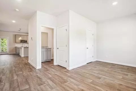 Entry Way - 146 Post Oak Dr, Jackson, GA 30233 photo 2 of 4