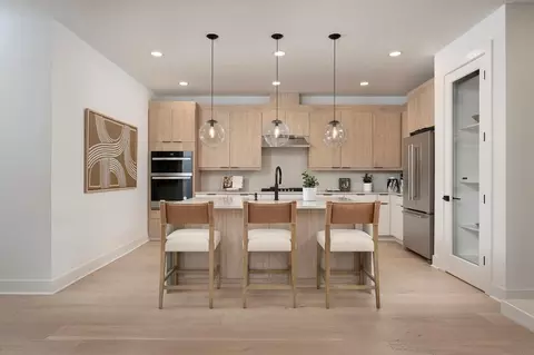 Kitchen - 5741 Freestone Cir, Apollo Beach, FL 33572 photo 2 of 2