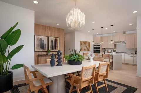 Dining - 5741 Freestone Cir, Apollo Beach, FL 33572 photo 1 of 1