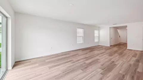 Living - 2161 NE 28th Pl, Ocala, FL 34470 photo 2 of 3