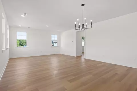 Living - 9330 Orrin Ave, Ooltewah, TN 37363 photo 6 of 9