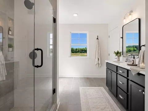 Bath - 9330 Orrin Ave, Ooltewah, TN 37363 photo 7 of 13
