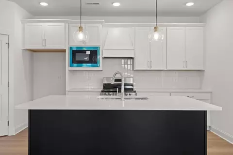 Kitchen - 9330 Orrin Ave, Ooltewah, TN 37363 photo 4 of 15