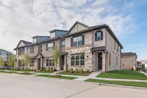 8322 Bayside Dr, Rowlett, TX 75088