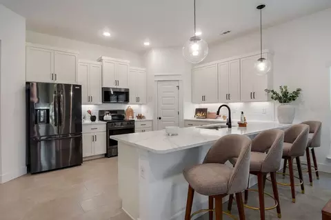 Kitchen - 1107 W Jay St, Ozark, MO 65721 photo 9 of 10