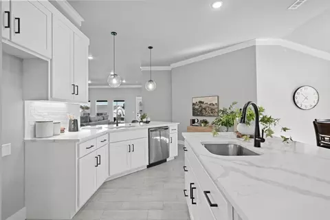 Kitchen - 1107 W Jay St, Ozark, MO 65721 photo 5 of 10