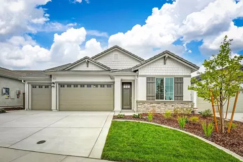 2041 Pogonia St, Roseville, CA 95747