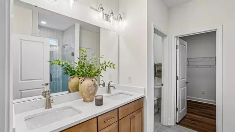 Bath - 4420 Bragg Rd, Durham, NC 27704 photo 2 of 4