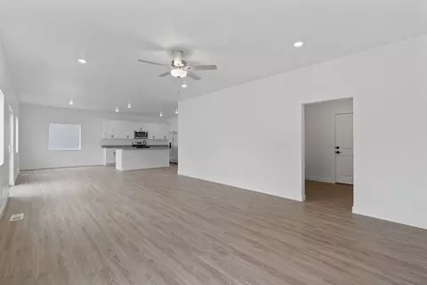 Living - 7242 N Bald Eagle Way, Eagle Mountain, UT 84005 photo 2 of 2