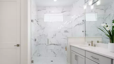 Bath - 806 Cresswind Blvd, Locust, NC 28097 photo 2 of 4