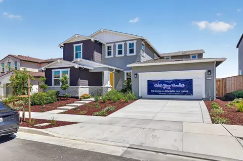 8120 Lamplight Dr, Tracy, CA 95377