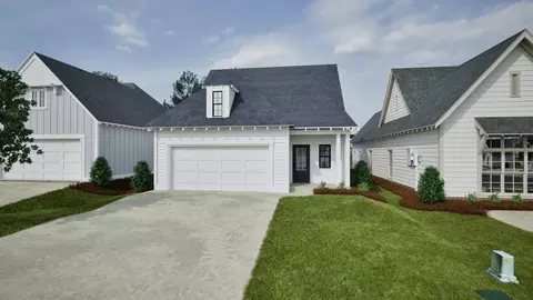 828 Hunters Way, Opelika, AL 36801