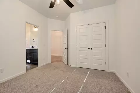 Bedroom - 4909 Vinca Ln, Edmond, OK 73034 photo 7 of 7