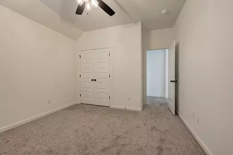 Bedroom - 4909 Vinca Ln, Edmond, OK 73034 photo 3 of 7