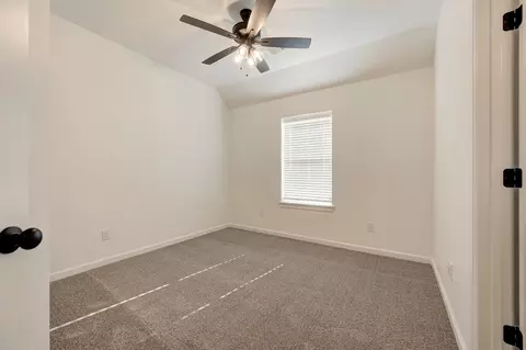 Bedroom - 4909 Vinca Ln, Edmond, OK 73034 photo 6 of 7
