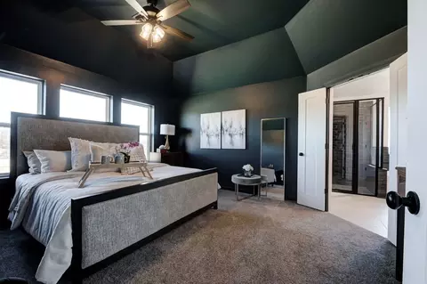 Bedroom - 4909 Vinca Ln, Edmond, OK 73034 photo 2 of 7